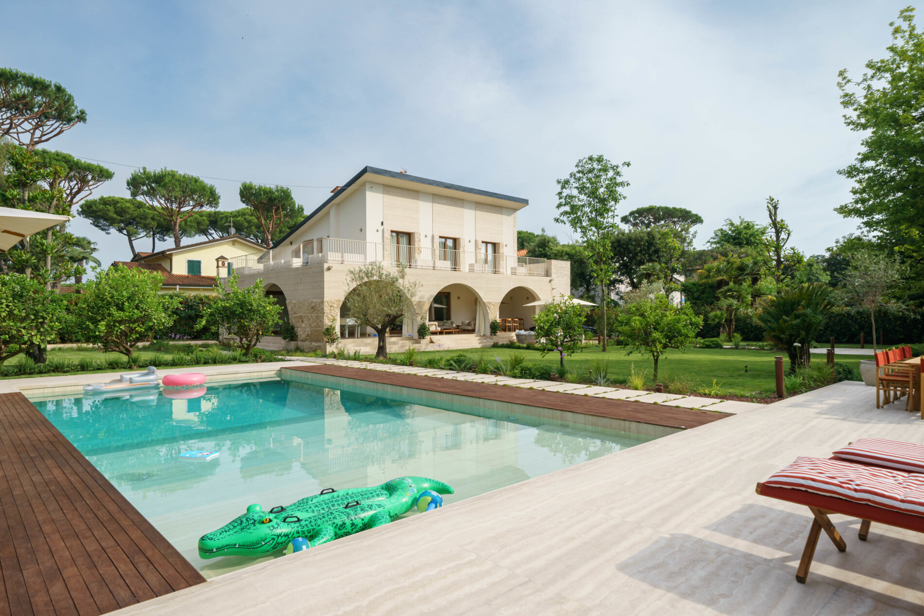 Villa Exige